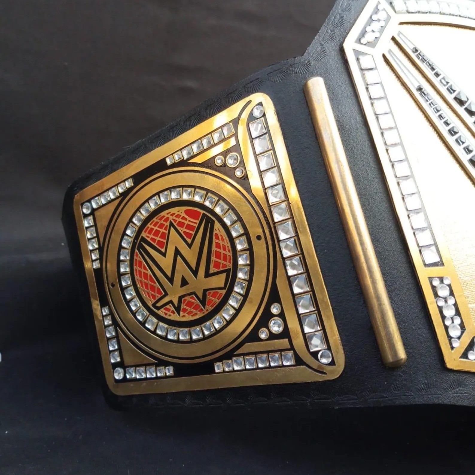 Universal Championship Belt (Replica) - 2MM Brass - Image 2